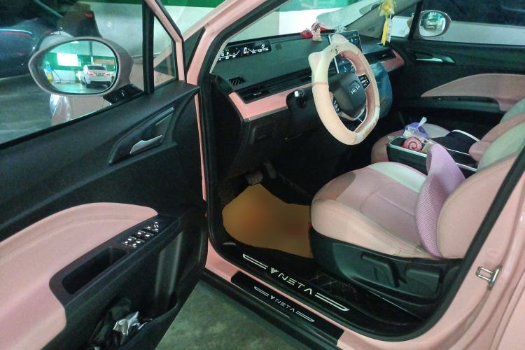 Used NETA V 2022 Chao 400 Lite Pink Custom Edition Driver Seat