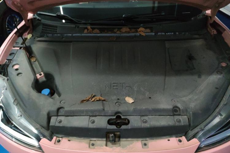 Used NETA V 2022 Chao 400 Lite Pink Custom Edition Engine Bay