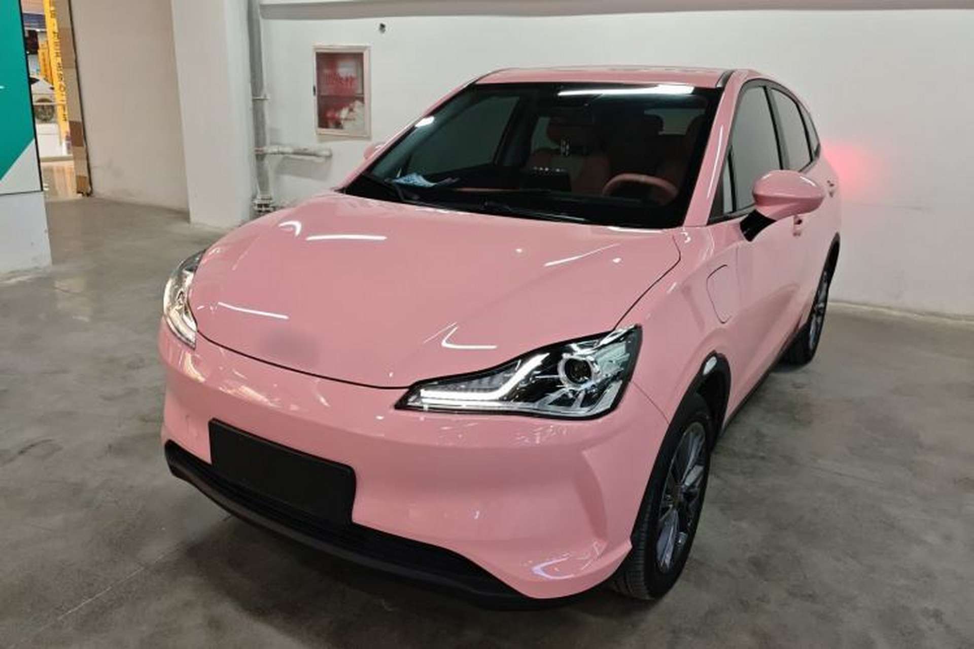 Used NETA V 2022 Chao 400 Lite Pink Custom Edition Front Left 45 Deg