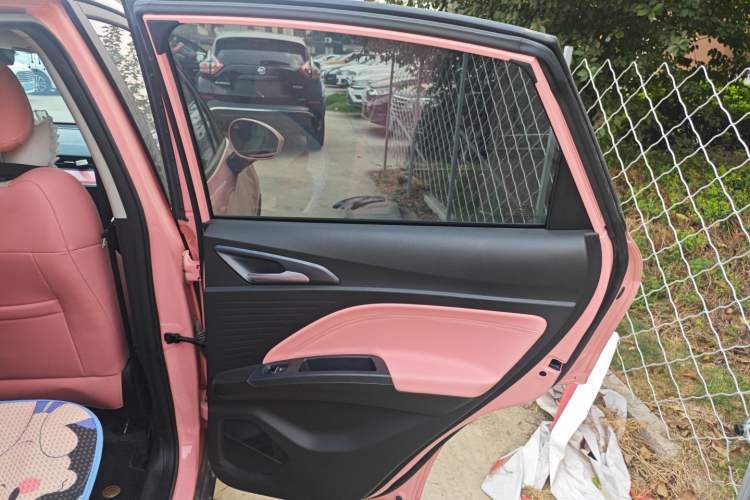 Used NETA V 2022 Chao 400 Lite Pink Custom Edition Interior 6