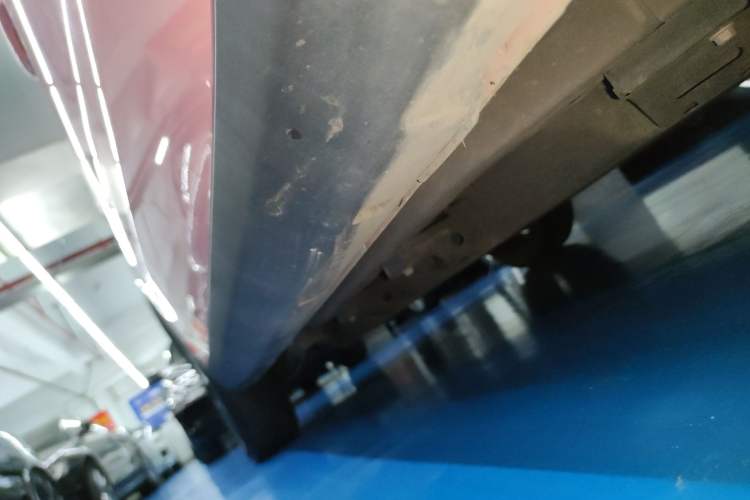 Used NETA V 2022 Chao 400 Lite Pink Custom Edition Right Side Sill