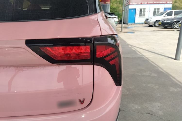 Used NETA V 2022 Chao 400 Lite Pink Custom Edition Right Rear Taillight