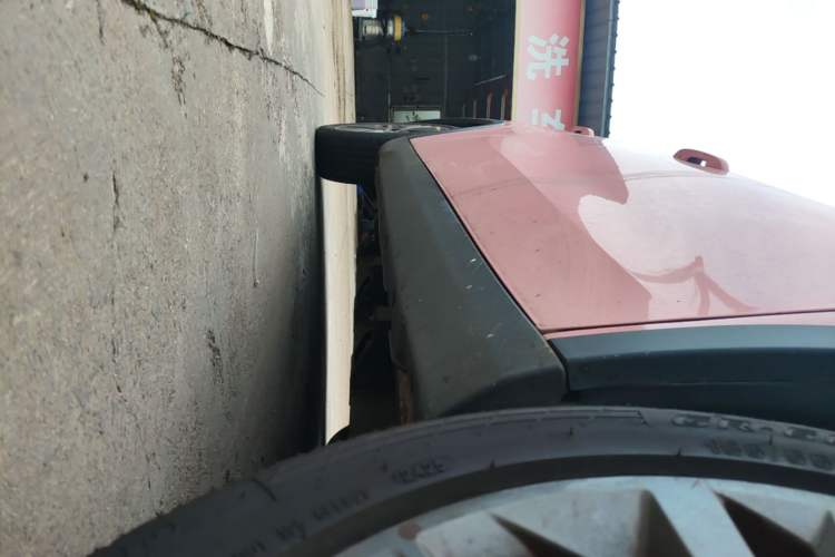 Used NETA V 2022 Chao 400 Lite Pink Custom Edition Right Side Sill