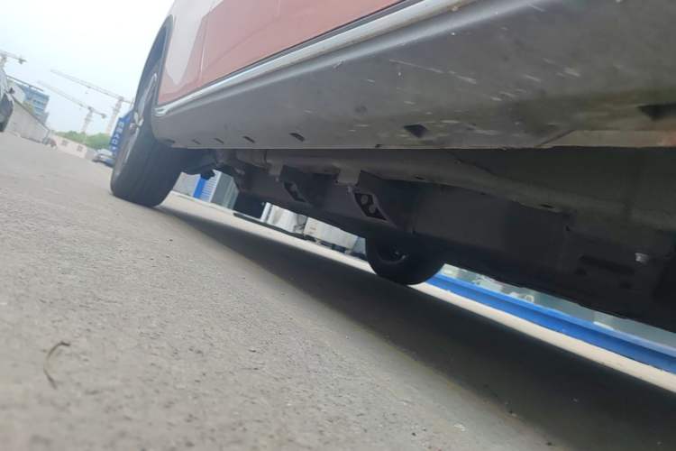 Used NETA V 2022 Chao 400 Lite Pink Custom Edition Right Side Sill