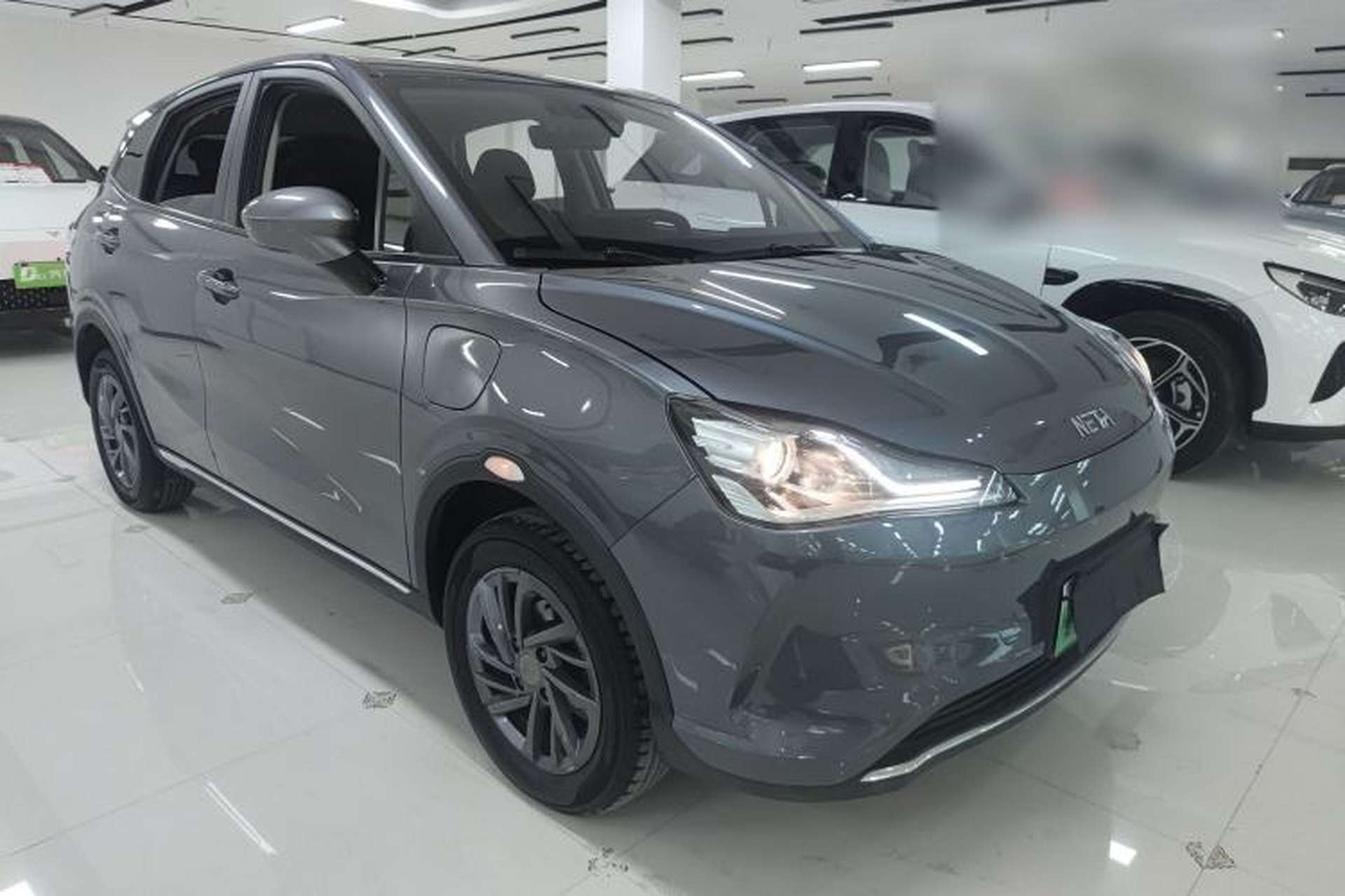 Used NETA V 2022 Chao 300 Lite Ternary Lithium Front Right 45 Deg