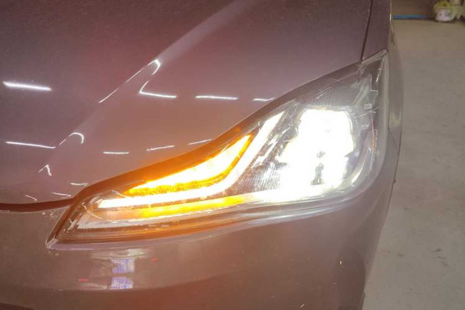 Used NETA V 2022 Chao 300 Lite Ternary Lithium Left Front Headlight