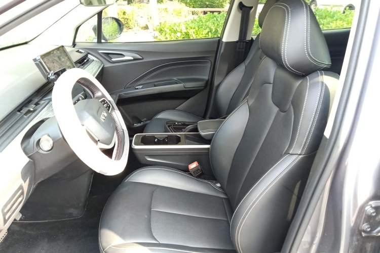 Used NETA V 2022 Chao 300 Lite Ternary Lithium Left Front Seat