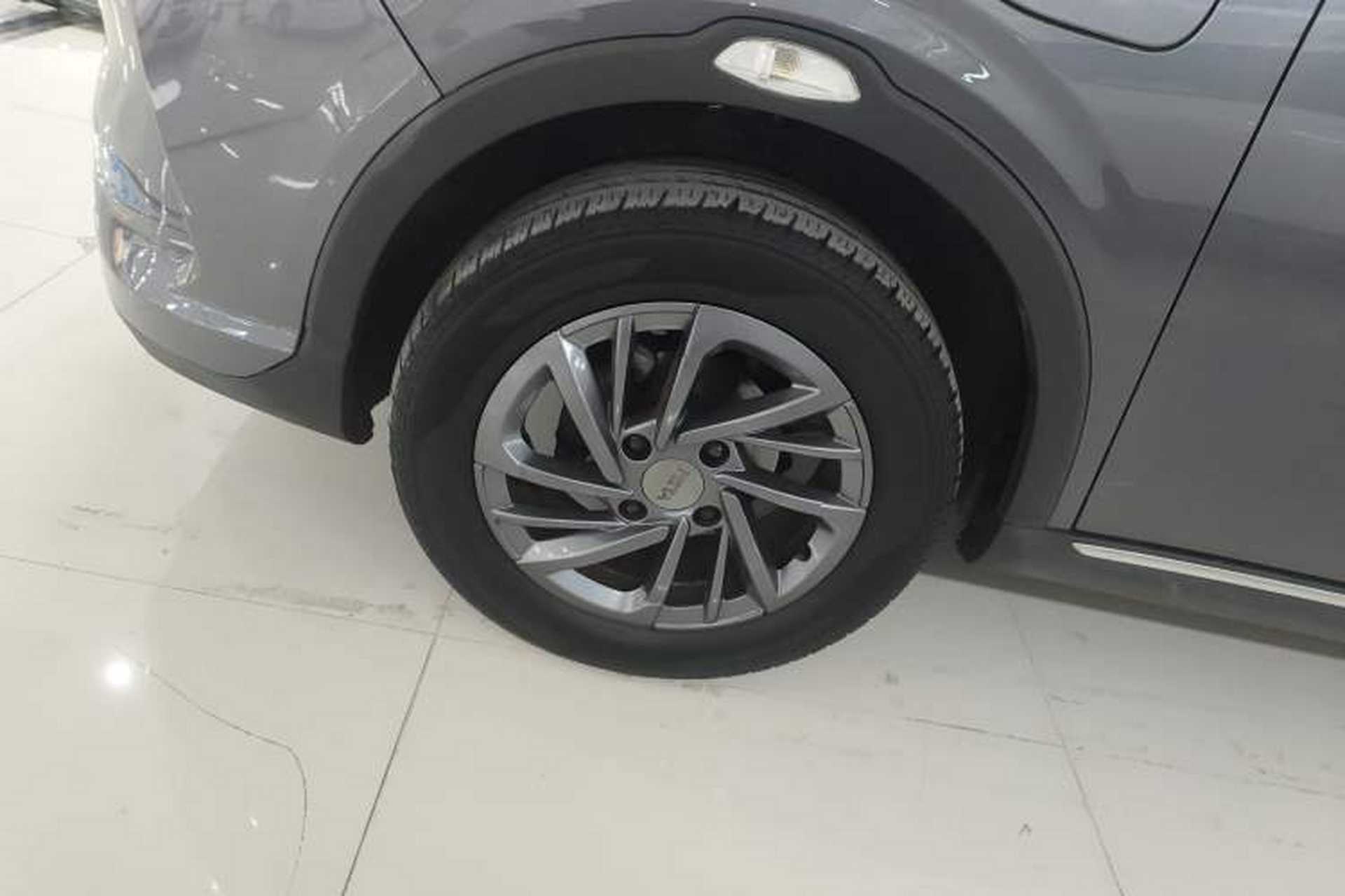 Used NETA V 2022 Chao 300 Lite Ternary Lithium Left Front Wheel Hub