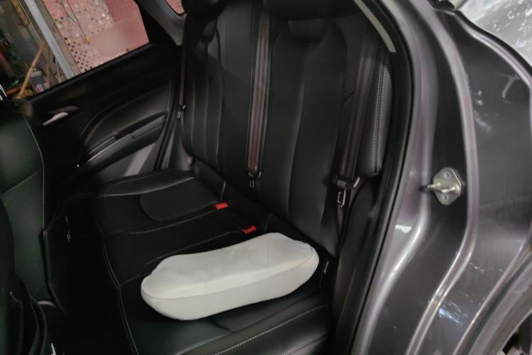 Used NETA V 2022 Chao 400 Lite Left Rear Seat