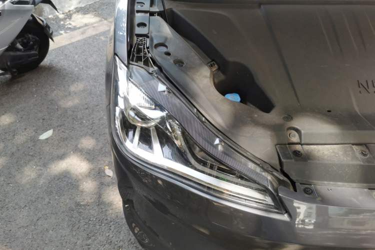 Used NETA V 2022 Chao 400 Lite Right Front Headlight