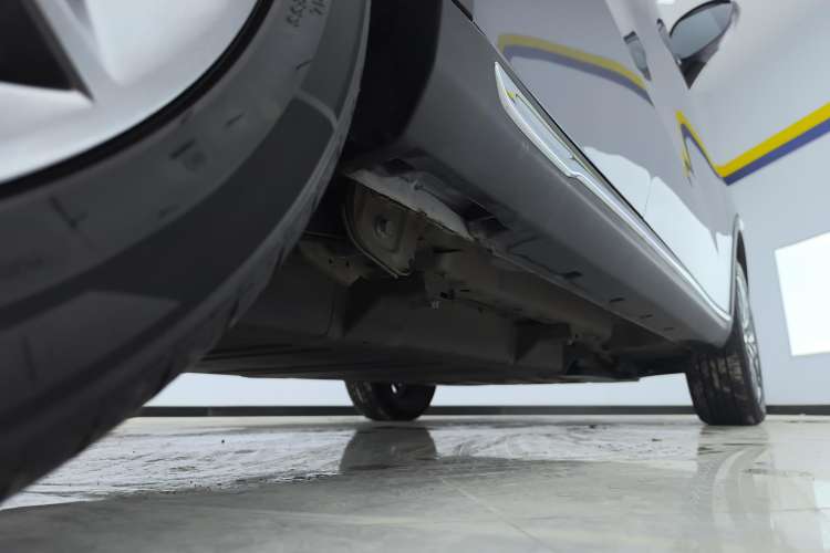 Used NETA V 2022 Chao 400 Pro Right Side Sill