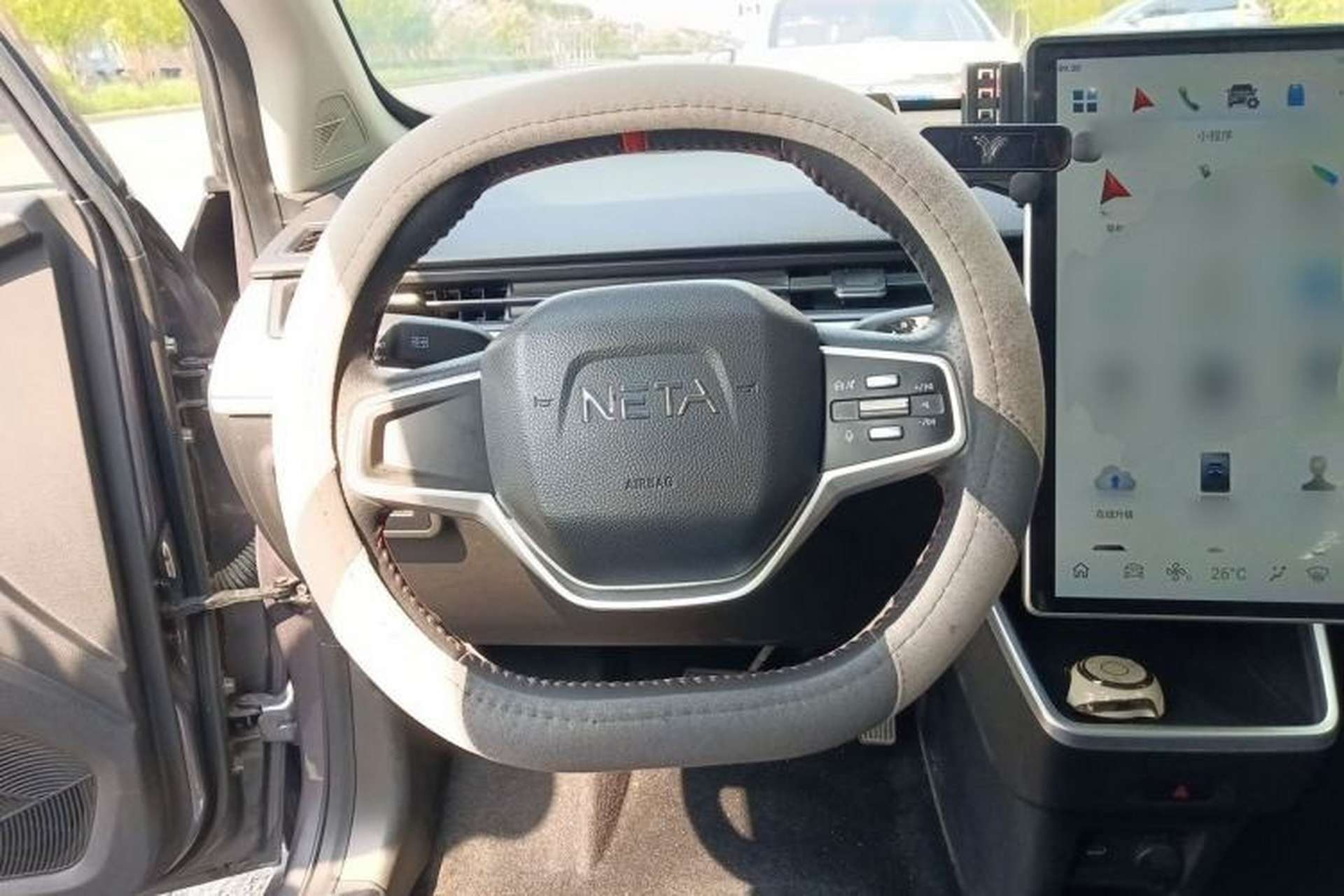 Used NETA V 2022 Chao 300 Lite Ternary Lithium Steering Wheel
