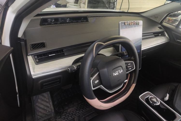 Used NETA V 2022 Chao 400 Center Console