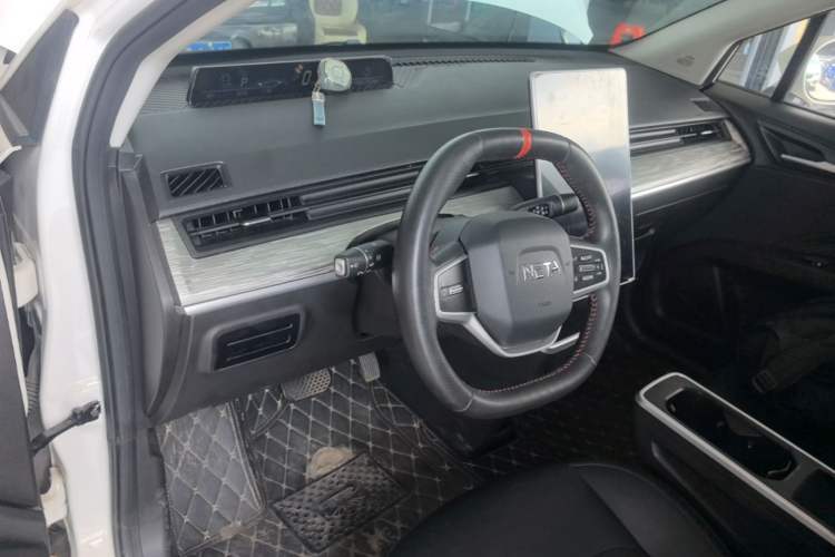 Used NETA V 2022 Chao 400 Lite Center Console