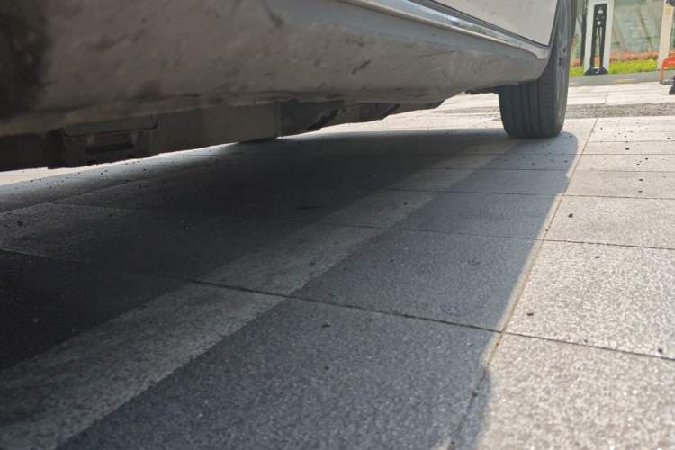 Used NETA V 2022 Pro Long-Range Smart Edition Chassis Front Left