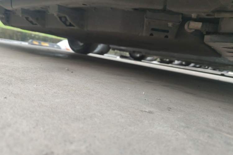 Used NETA V 2022 Long-Range Industry Custom Edition Chassis Front Right