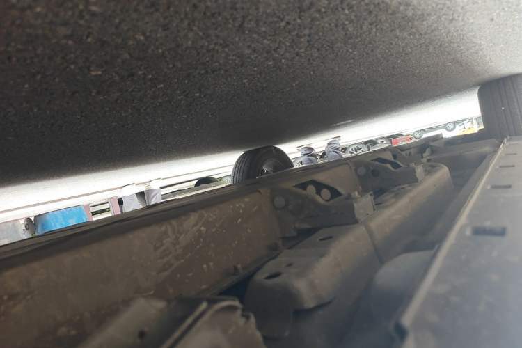 Used NETA V 2022 Chao 300 Lite Ternary Lithium Chassis Rear Left