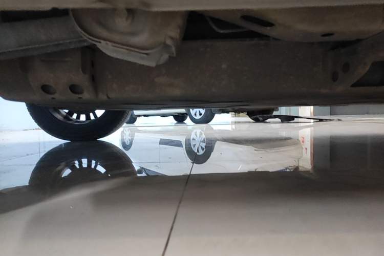 Used NETA V 2022 Pro Long-Range Smart Edition Chassis Rear Right