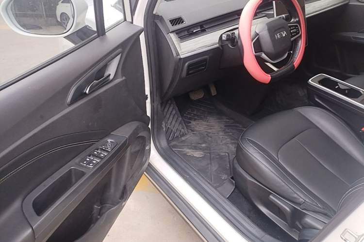 Used NETA V 2022 Chao 300 Lite Ternary Lithium Driver Seat