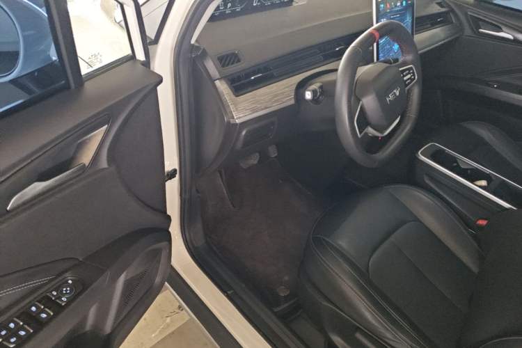 Used NETA V 2022 Chao 300 Lite Ternary Lithium Driver Seat