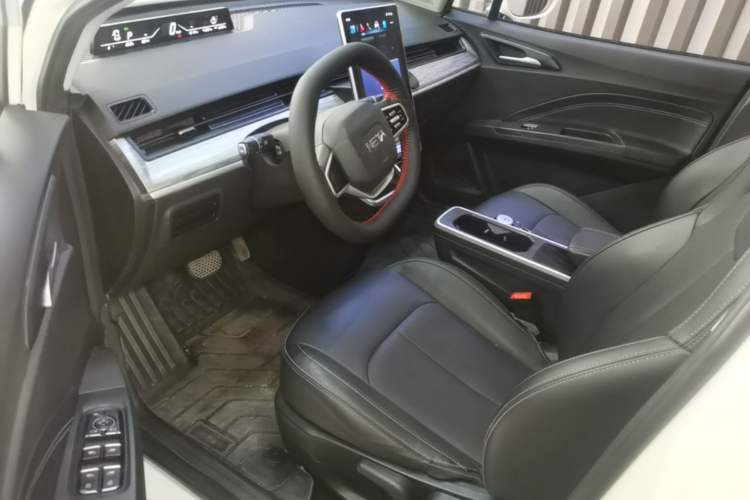 Used NETA V 2022 Chao 300 Lite Ternary Lithium Driver Seat