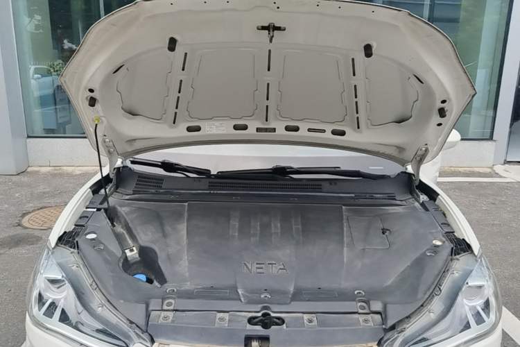 Used NETA V 2022 Pro Long-Range Smart Edition Engine Bay