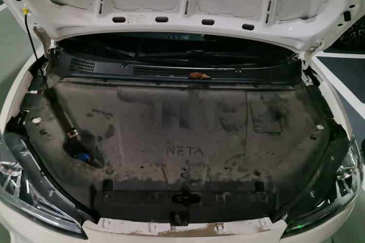 Used NETA V 2022 Chao 300 Lite Lithium Iron Phosphate Engine Bay