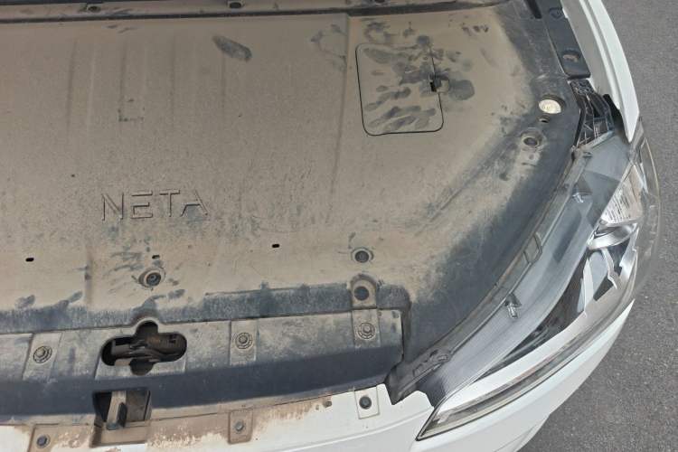 Used NETA V 2022 Chao 300 Lite Ternary Lithium Engine Bay Left