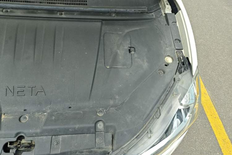 Used NETA V 2022 Chao 400 Lite Engine Bay Left