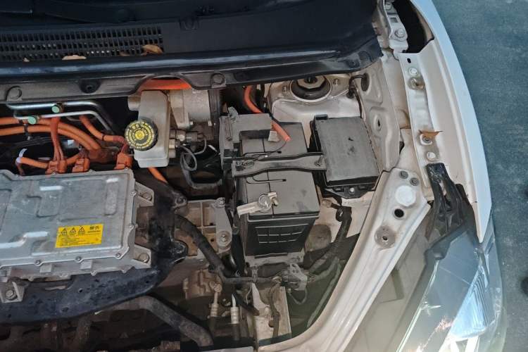 Used NETA V 2022 Chao 400 Lite Engine Bay Left