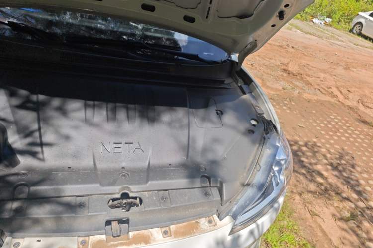 Used NETA V 2022 Chao 400 Lite Engine Bay Left