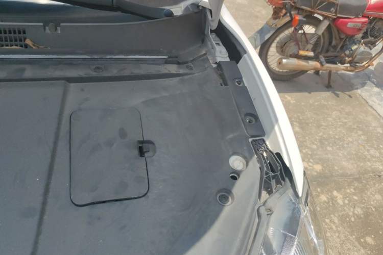 Used NETA V 2022 Chao 400 Lite Engine Bay Left