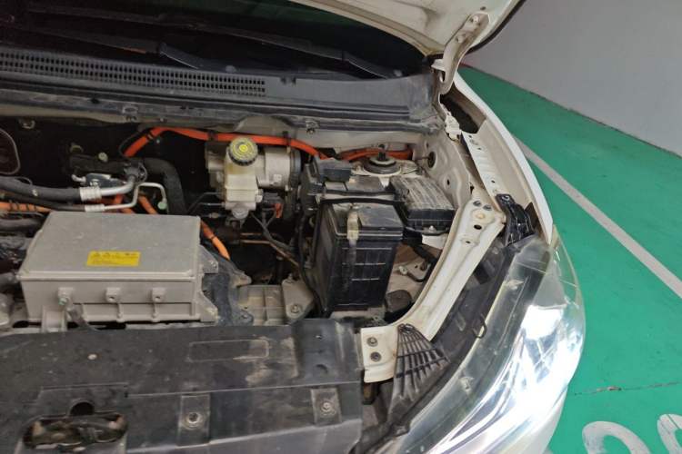 Used NETA V 2022 Pro Long-Range Smart Edition Engine Bay Left