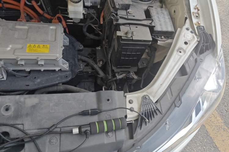 Used NETA V 2022 Chao 400 Lite Engine Bay Left