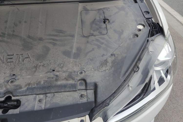 Used NETA V 2022 Chao 400 Lite Engine Bay Left