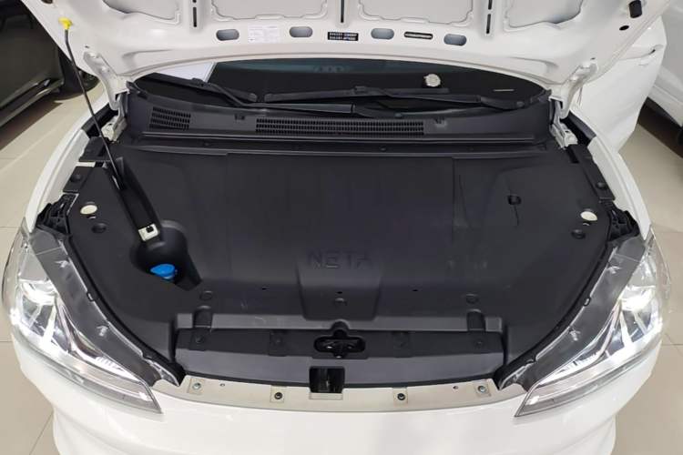 Used NETA V 2022 Chao 400 Engine Bay
