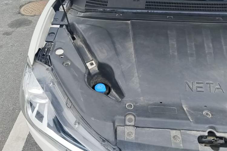 Used NETA V 2022 Pro Long-Range Smart Edition Engine Bay Right