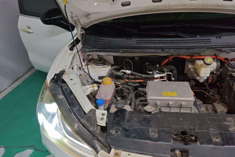 Used NETA V 2022 Pro Long-Range Smart Edition Engine Bay Right