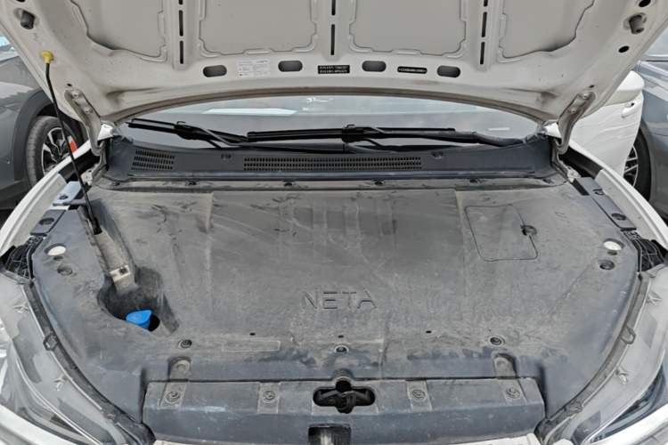 Used NETA V 2022 Chao 300 Lite Lithium Iron Phosphate Engine Bay