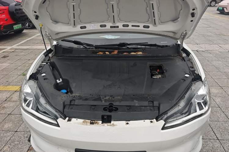 Used NETA V 2022 Pro Long-Range Smart Edition Engine Bay