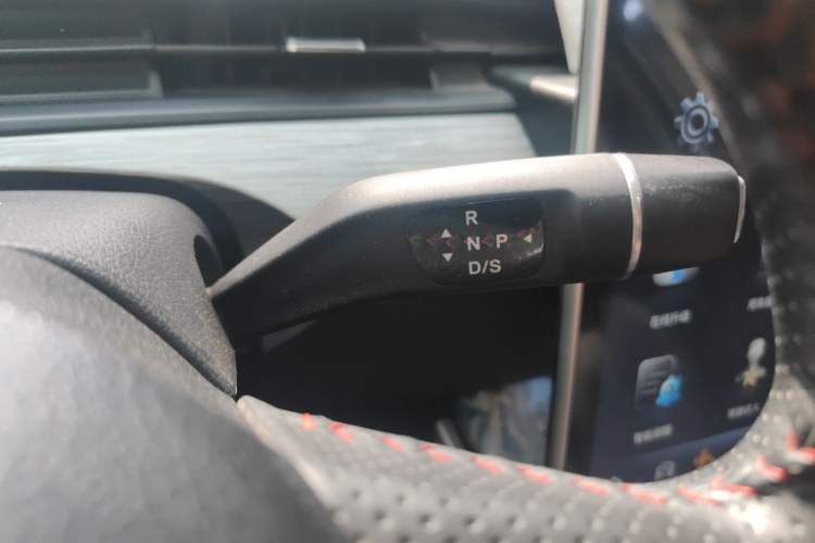 Used NETA V 2022 Chao 300 Industry Edition Gear Lever