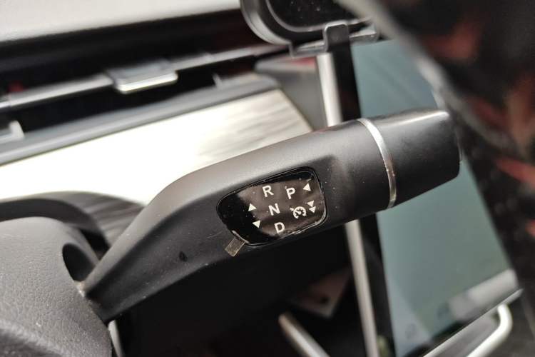 Used NETA V 2022 Chao 400 Lite Gear Lever