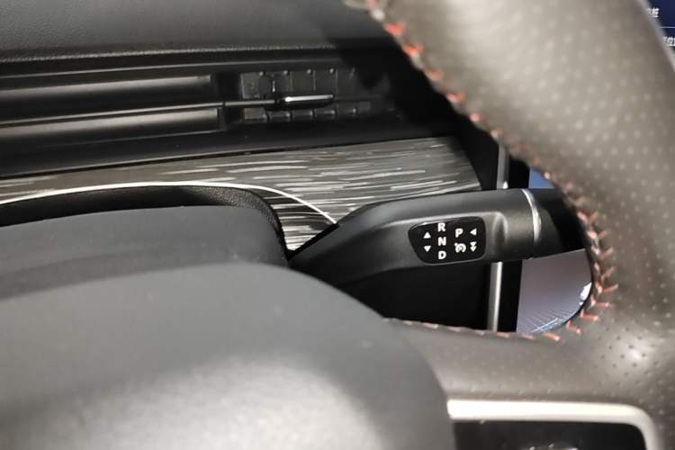 Used NETA V 2022 Chao 400 Lite Gear Lever