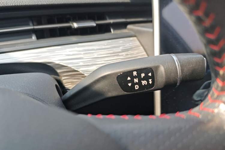 Used NETA V 2022 Chao 400 Lite Gear Lever
