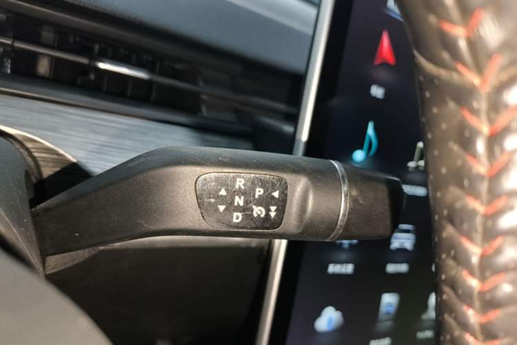 Used NETA V 2022 Chao 400 Lite Gear Lever