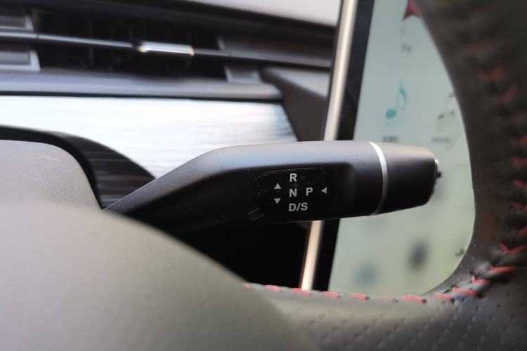Used NETA V 2022 Chao 300 Lite Ternary Lithium Gear Lever