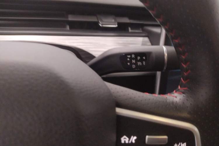 Used NETA V 2022 Chao 400 Lite Gear Lever