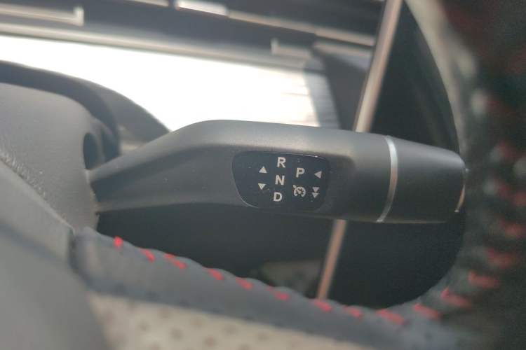 Used NETA V 2022 Chao 400 Lite Gear Lever