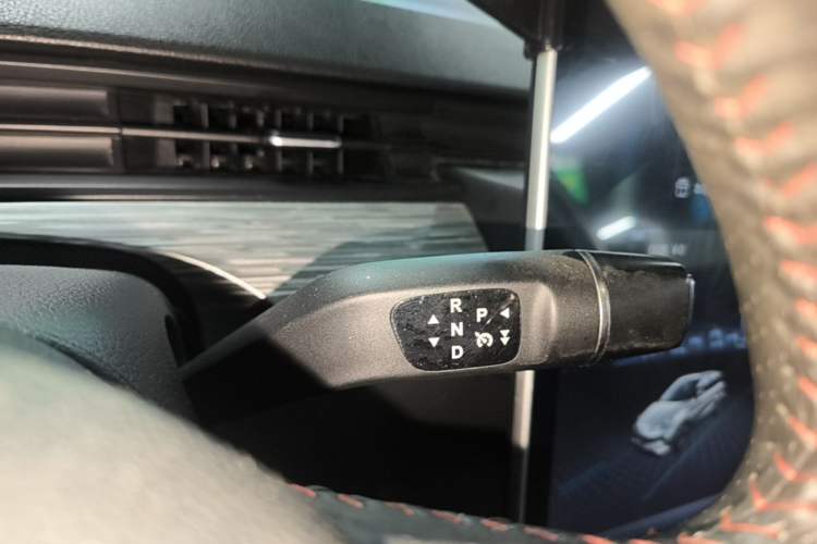 Used NETA V 2022 Chao 400 Lite Gear Lever