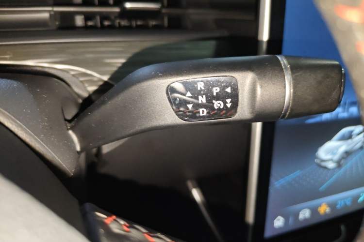 Used NETA V 2022 Chao 400 Lite Gear Lever